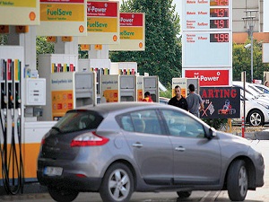 Akaryakıt vergisi 8 yılda yüzde 106 arttı