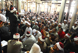 Ezher alimleri darbeye karşı dik duruyor