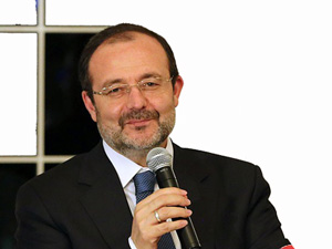 Diyanet dini ve ilmi bakımdan özerk olmalı