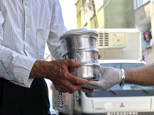 Ramazana özel evlere sıcak yemek hizmeti