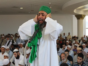 Ezanı İngiltere’ye duyuran müezzin, albüm çıkarmaya hazırlanıyor