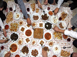 86 yıldır iftarlarını sirenle açıyorlar