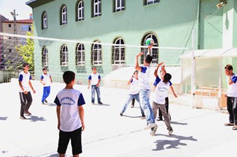 Önce Kur’an-ı Kerim öğreniyorlar sonra da spor yapıyorlar