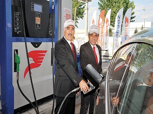 Kaçak akaryakıt küçük şirketlerin önünü kesiyor
