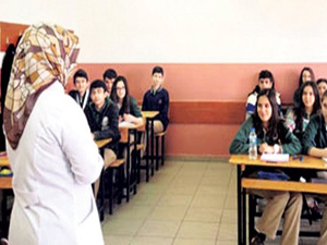 Tazminatı başörtü yasakçıları ödemeli