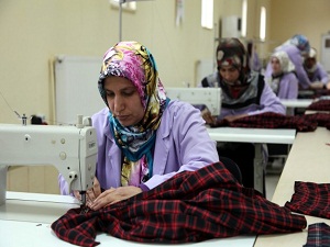 Suriye'nin elbiseleri Kilis'ten