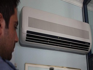 Bilinçsiz klima kullanımı, yüz felci yapıyor