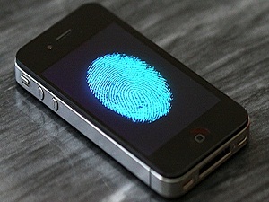 iPhone, parmak okuyacak