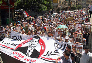 Mısır'da Darbeye karşı milyonluk gösteri