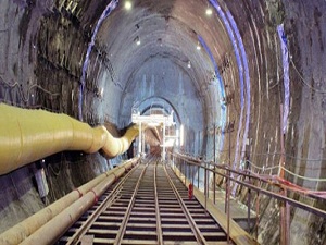 Marmaray'da erguvan açacak