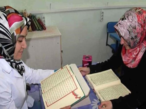 Kadın hafızlara 19 taç