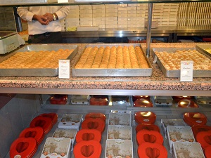 Tatlı fiyatları bu bayram da aynı, en ucuz baklava 29 lira
