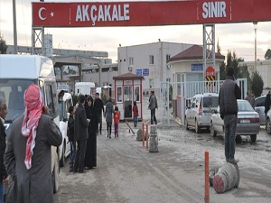 Üç bin Suriyeli Türkiye'ye girdi