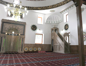 Tarihi camide 70 yıl sonra ezan okunacak