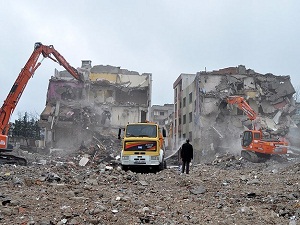 17 Ağustos'ta binalar bu kez dönüşüm için yıkılacak