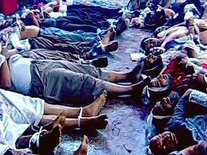 Darbe karşıtlarına katliam: 300'den fazla ölü