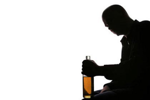 Almanya'da Alkol bir numaralı uyuşturucudur raporu