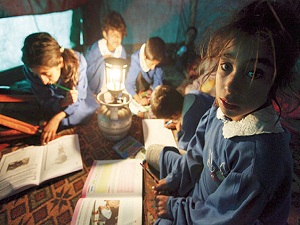 Çalışkan ama yoksul öğrenciye özel okul bursu