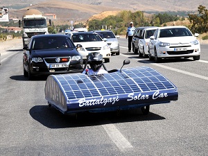 Güneş enerjisiyle çalışan 'Battalgazi' görücüye çıktı