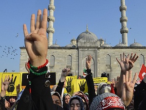 Eminönü'nde katliam protestosu