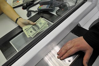 Rusya devlet görevlileri yabancı bankalarda hesap açamayacak