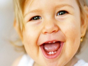 Çocuğun ilk diş muayenesi ne zaman yapılmalı?