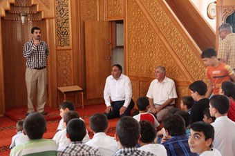 Elazığ Belediyesi 6 bin adet Kuran-ı Kerim dağıttı