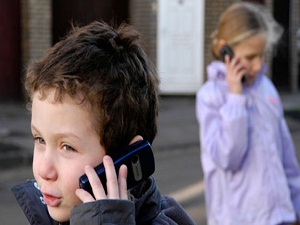 Cep telefonu kullanımı 7 yaşa düştü
