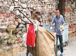 Sokaktaki çöpten 1.2 milyar lira çıktı