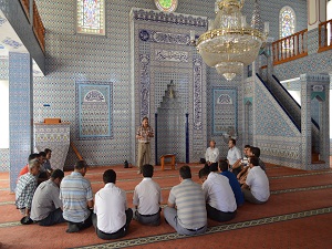 Finike’de güzel ezan okuma kursu