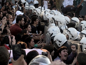 Ramallah'ta İsrail protestosuna müdahale