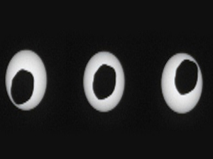 Mars'ın uydusu Güneş’ten böyle geçti