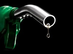 Akaryakıta indirim geldi