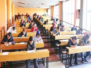 Felsefesiz ilahiyata tepki var