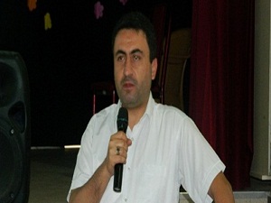 Suriyeliler için ilaç toplayan imam