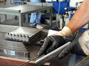 1,1 milyar işçi günlük 4 dolara çalışıyor