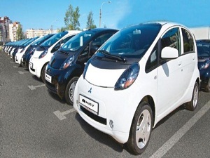 Mitsubishi zirveyi elektriklendirdi