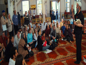 Avustralya’da cami tanıtım gününe üst düzey katılım