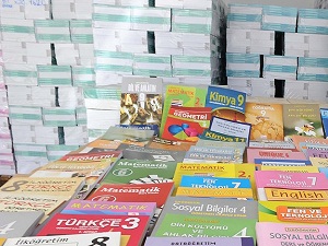 Öğrencilerin ders kitapları hazır