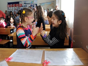 Ders yılı başlıyor öğrencilerin yükü hafifleyecek