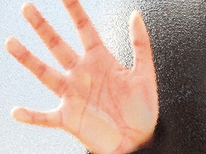 Erkekler terk edilmemek için şiddet uyguluyor