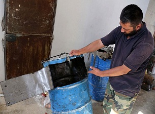 Suriye askerlerine yardım havadan geliyor