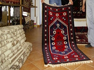 Türk Halısı'na ilgi arttı