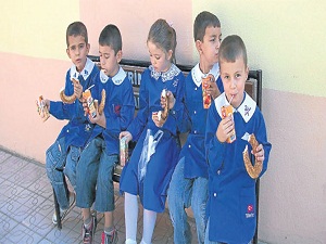 Yemeksiz okul için velilerden ilginç çözüm