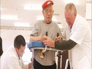 Felçli hastaların rehabilitesinde tek tedavi yok