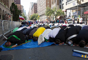 New York’ta 'tekbirli, dualı' Müslüman Günü Yürüyüşü