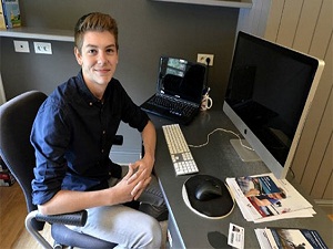 16 yaşında üniversiteye başlıyor