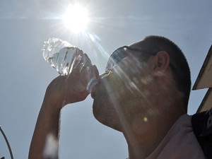 'Yaz aylarında muhtemel sıvı kayıplarına dikkat!'