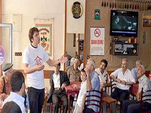 Güneydoğu’daki kahvehanelerde ‘kadına şiddet’i anlattılar