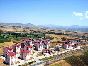 TOKİ'nin 268 lira taksitli konutlarına 5 kat talep geldi